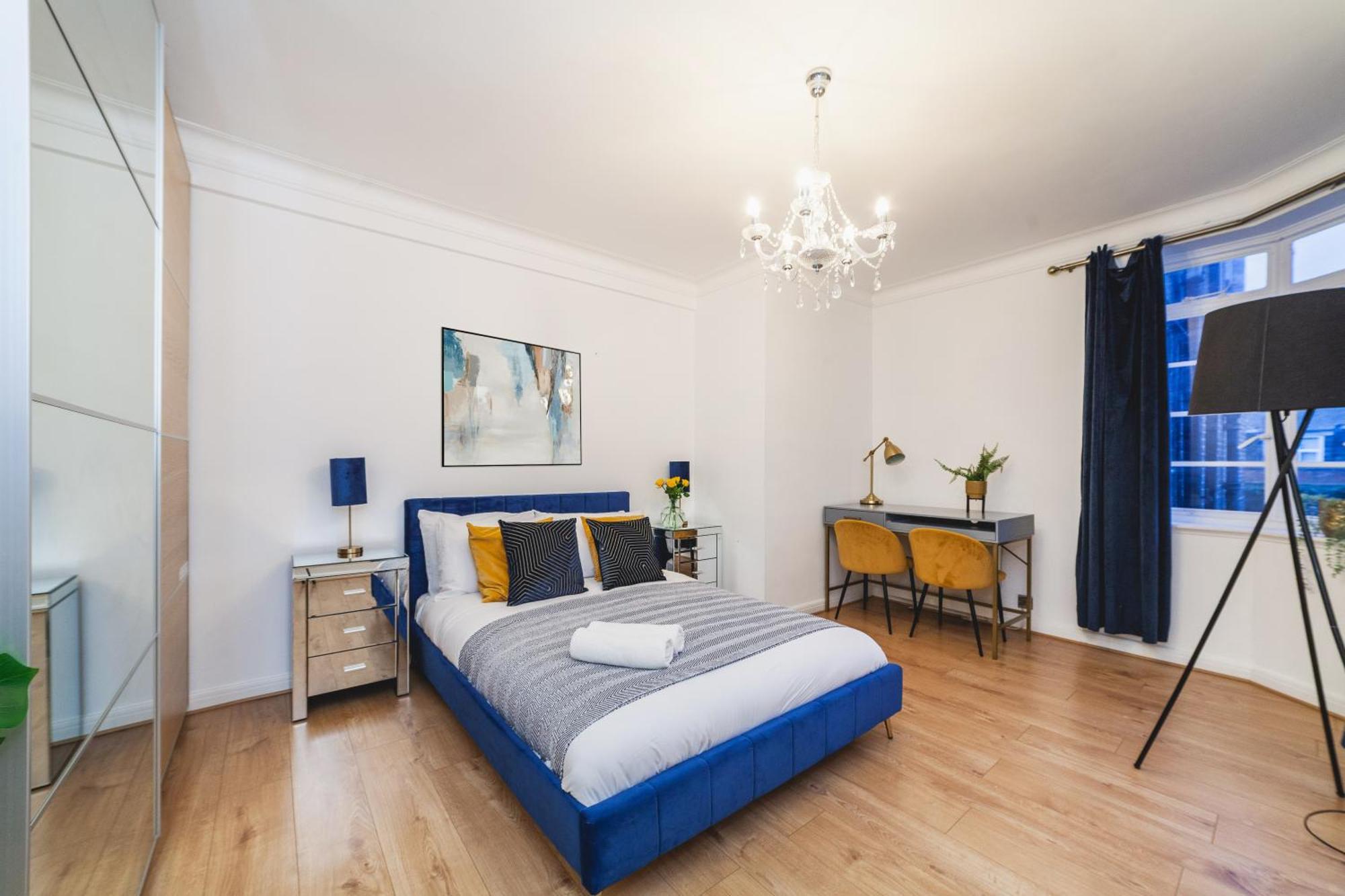 Appartamento Arte - 3-bed Flat With 3 Bathrooms - Heart Of Finchley Road - 2 Min Walk To Underground Station Londra