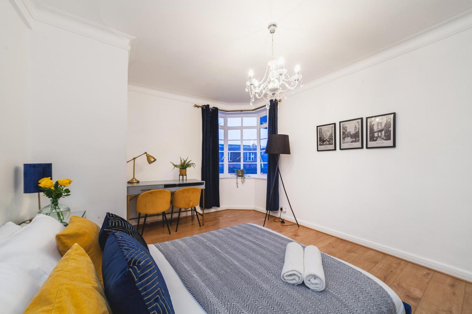 Arte - 3-bed Flat With 3 Bathrooms - Heart Of Finchley Road - 2 Min Walk To Underground Station * Londra